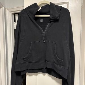 Lululemon half zip funnel neck scuba